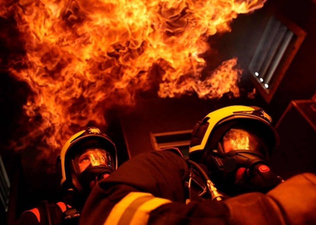 Деталі атаки на Київ: палають будинки, є постраждалі