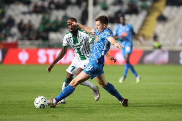 Динамо поступається Омонії двома голами