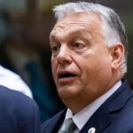 Орбан лякає угорців війною з Росією