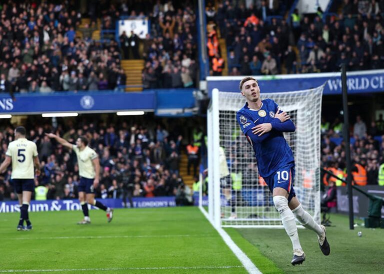 Миколенко в матчі із Челсі захищав і атакував: Евертону по грі не щастило