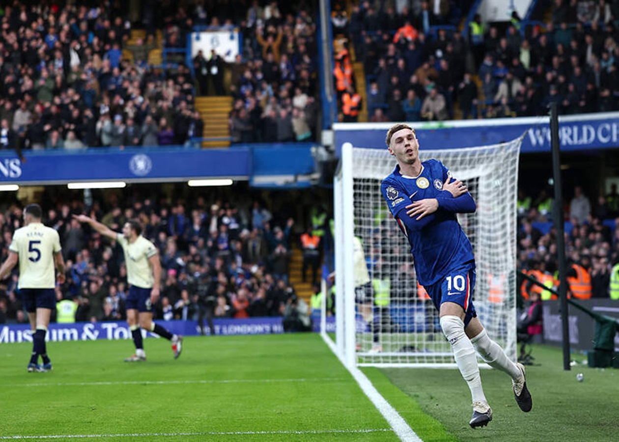 Миколенко в матчі із Челсі захищав і атакував: Евертону по грі не щастило