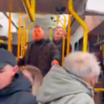 У Польщі двоє чоловіків побили українця у трамваї