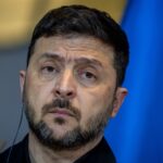 Зеленський відповів, чи плануються референдум і вибори