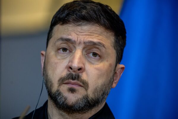 Зеленський відповів, чи плануються референдум і вибори