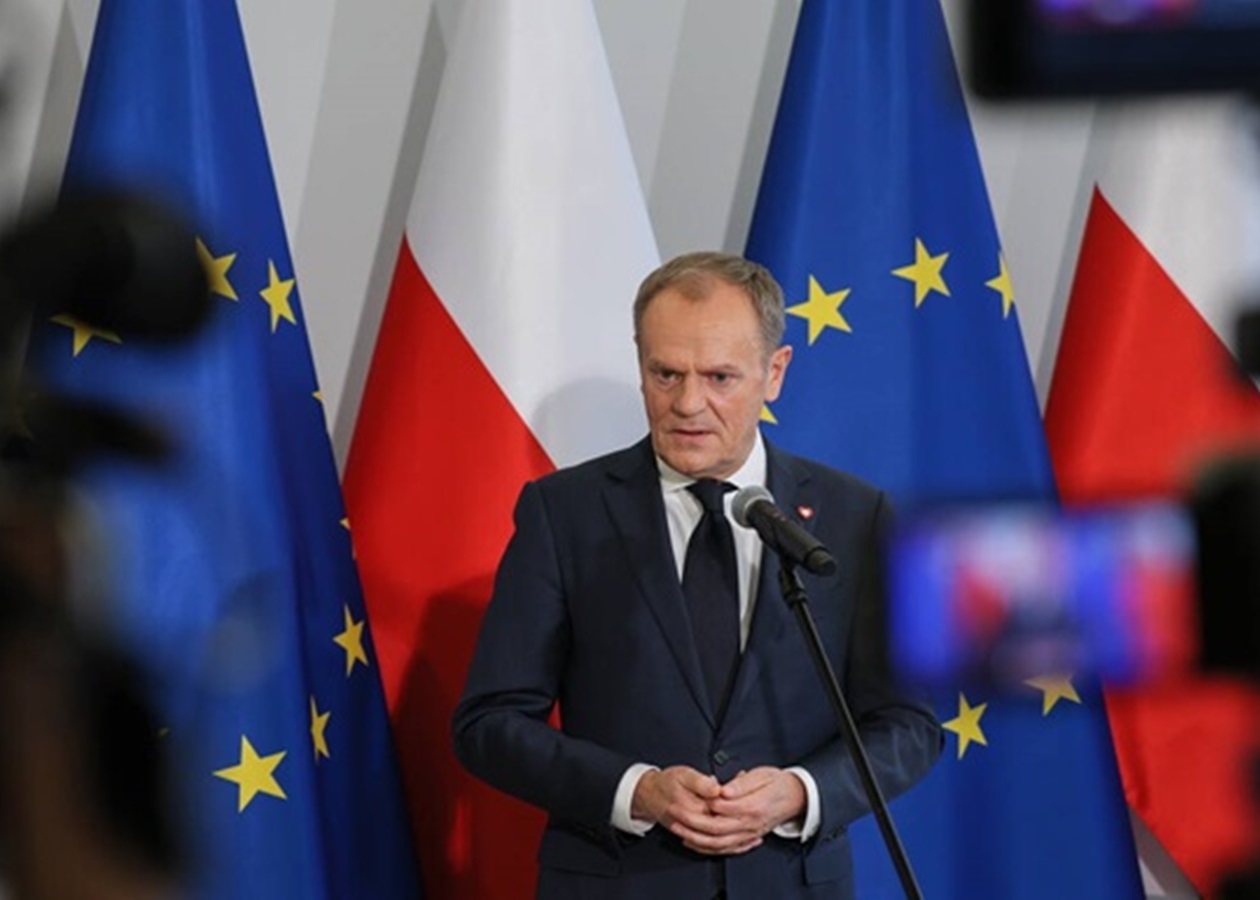 До використання заморожених активів РФ ще "світлові роки" - Туск