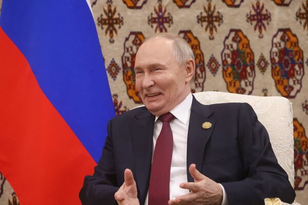 Вчені РФ взялися за реалізацію ідеї Путіна продовжити життя "до 150 років"