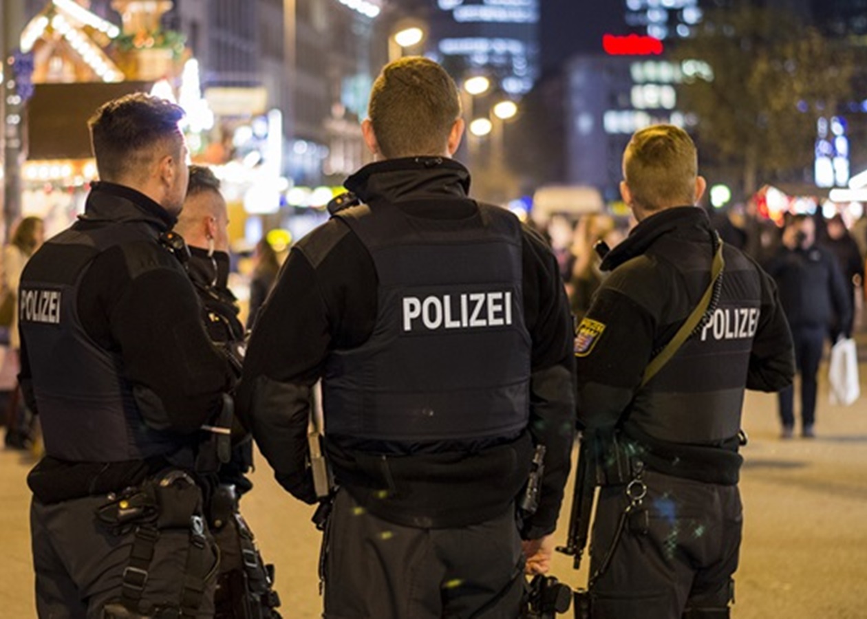 У Німеччині українців арештували за спроби диверсії