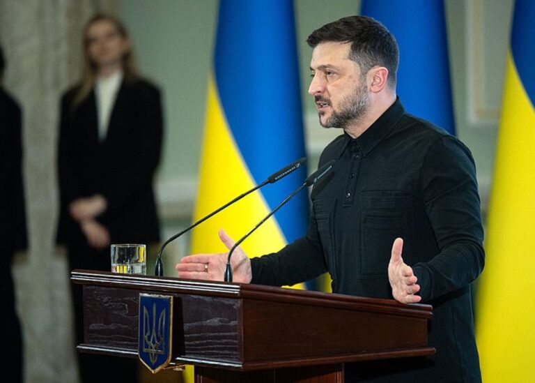 Зеленський назвав "червоні лінії" мирних перемов