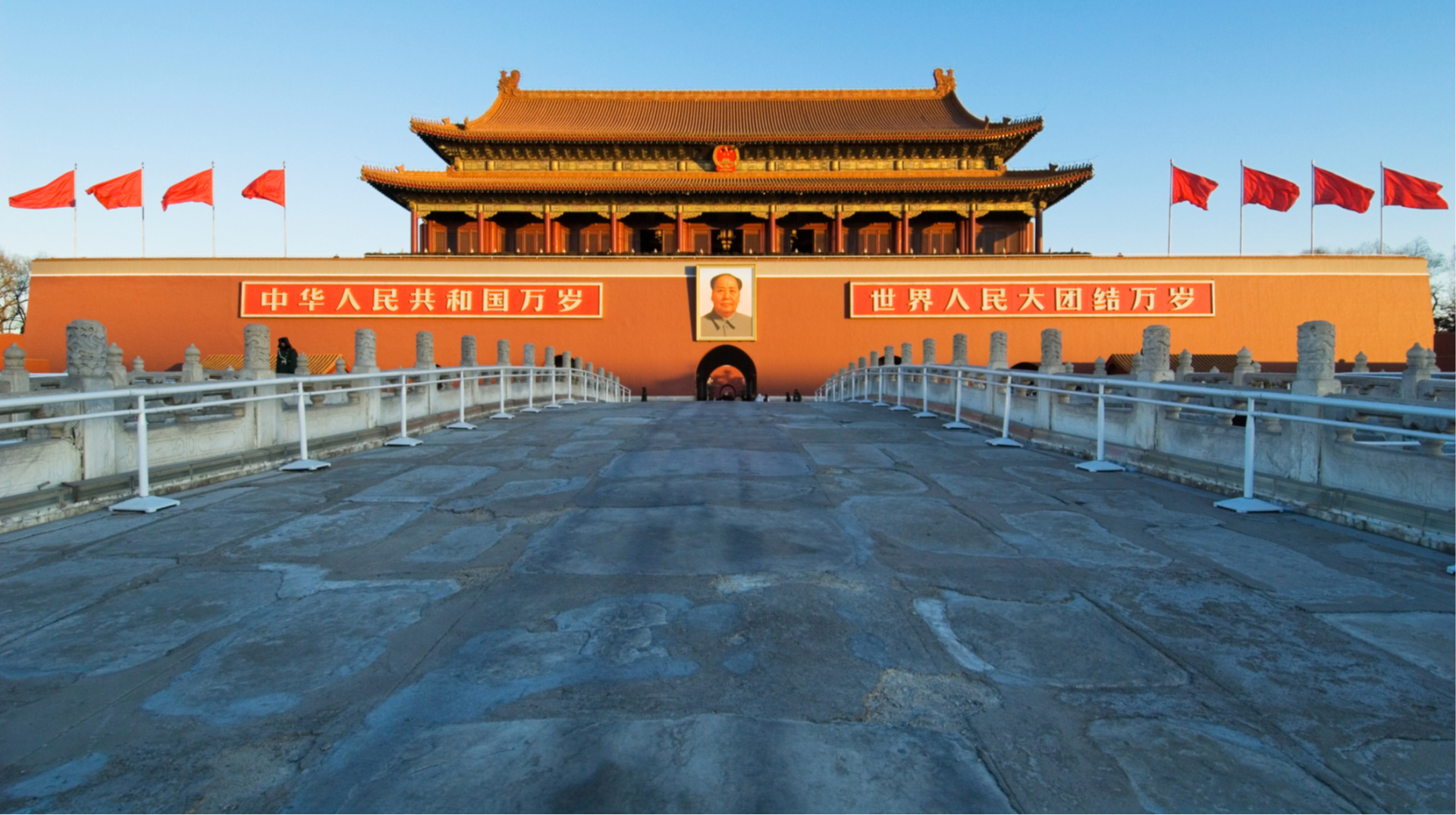 Китай б'є по молочці ЄС збільшенням мит у два рази