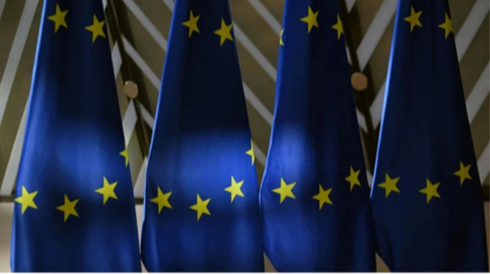 Сім членів ЄС закликали пришвидшити виділення Україні репараційної позики