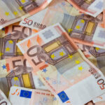 Новини 15 грудня: євро по 50 гривень, знеструмлена Одещина