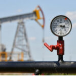 Нафта продовжує дешевшати на тлі подій у Венесуелі
