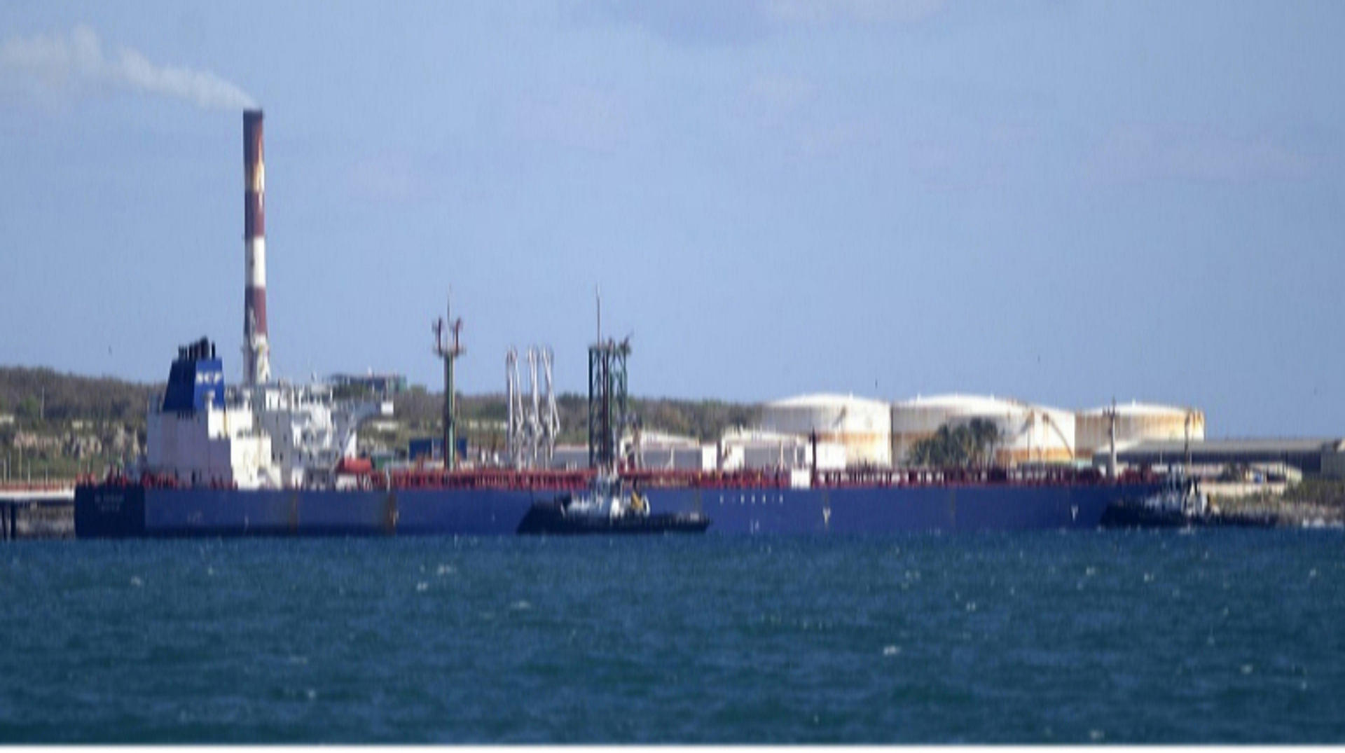 Експорт російської нафти впав до найнижчого рівня з початку 2022, вдаривши по казні Путіна