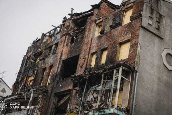 Удар по Харкову: під завалами знайшли п'яту жертву