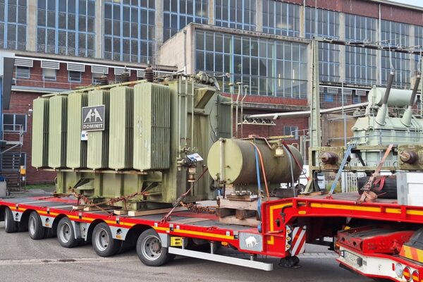 В Україну доправили трансформатор від електростанції німецького міста