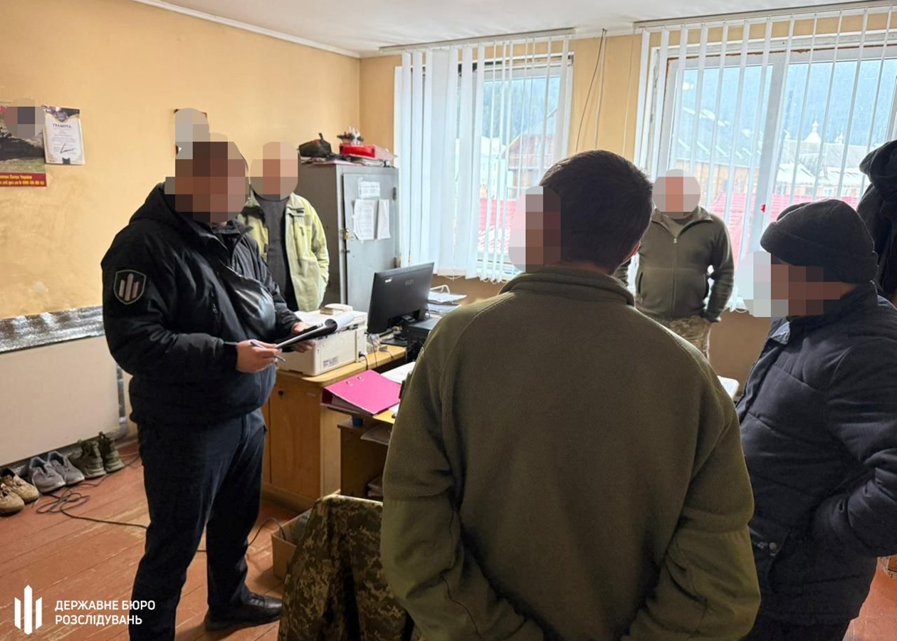 Затримано військового РТЦК Франківщини за побиття військовозобов'язаних