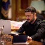 Росія заслужила на удари і тиск - Зеленський