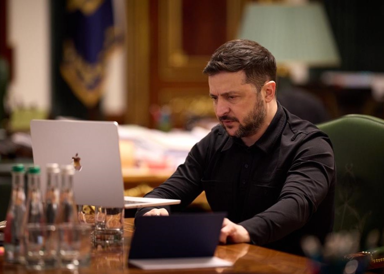 Росія заслужила на удари і тиск - Зеленський
