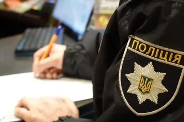 На Одещині хлопчик на відео скинув собаку зі схилу