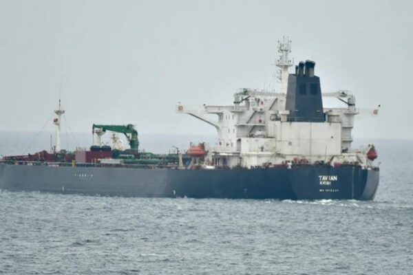 Німеччина не пустила російський "танкер-зомбі" в Балтійське море