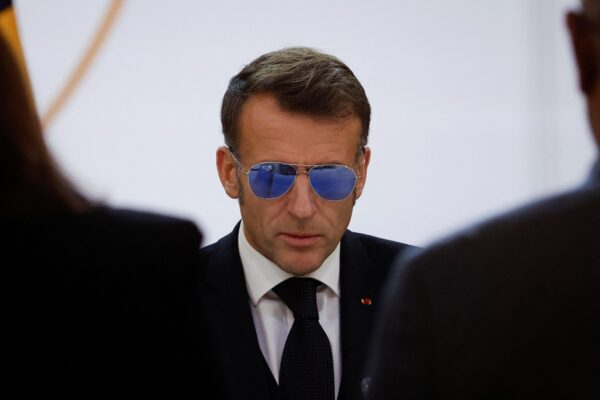 Макрон жорстко відповів на погрози Трампа щодо мит за Гренландію