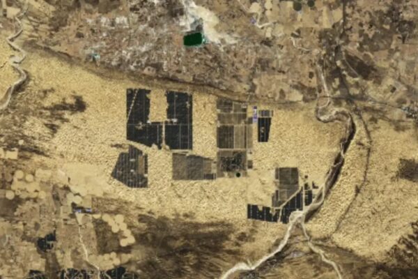 Китай розпочав будівництво мегаелектростанції в пустелі