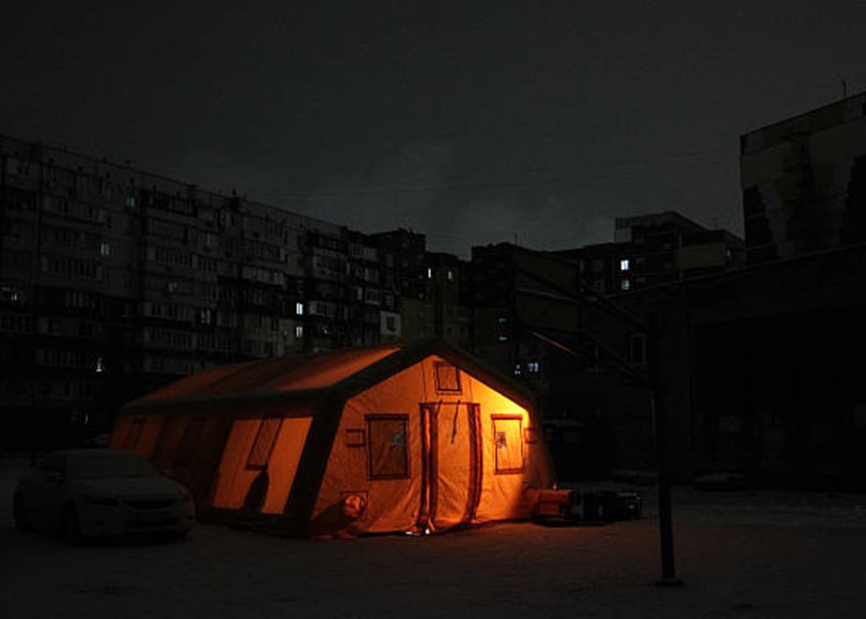 Шмигаль повідомив про екстрені відключення у Києві