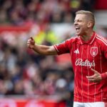 Аякс не поспішає проводити трансфер Зінченка без узгодження з Арсеналом