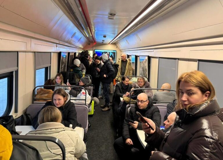 Укрзалізния відкрила перший "пункт незламності" за кордоном