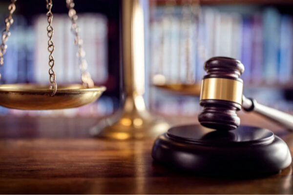 Київська прокуратура виявила значну переплату за ремонт вуличного освітлення