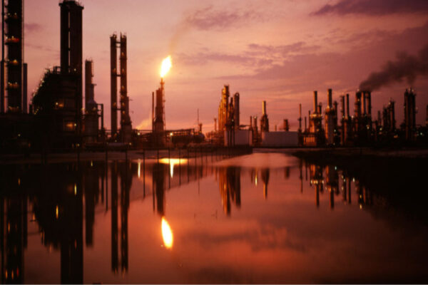 Казахстан незабаром поверне експорт нафти через ключовий порт РФ – Bloomberg