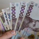 Тисяча "зимової підтримки": українці вже використали 12 мільярдів гривень виплат