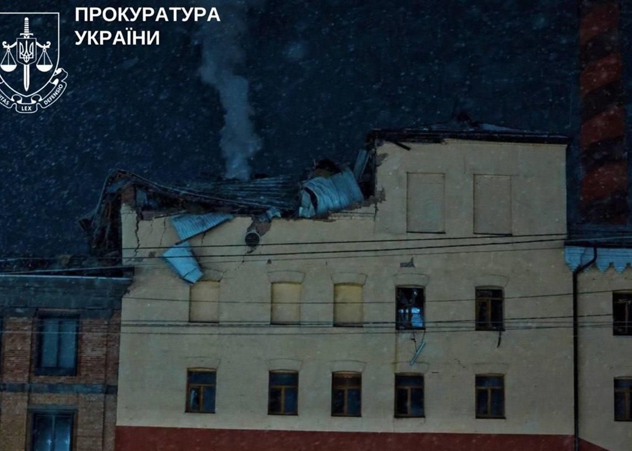 Росіяни пошкодили фабрику Roshen у Києві