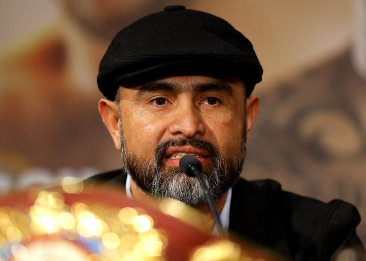 Тренер Руїса розповів, чи відбудеться бій його підопічного з Усиком