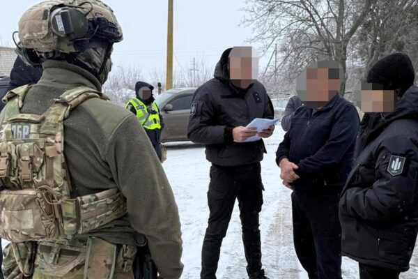 Викрито чергову схему переправлення ухилянтів через кордон