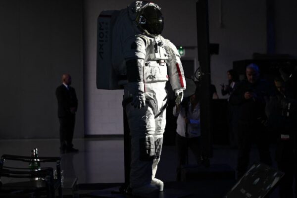 Axiom Space залучила $350 млн на розробку скафандрів та "заміну" МКС
