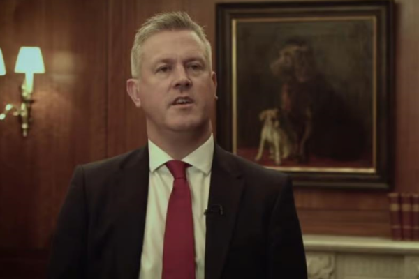 У Британії судили банкіра-мільйонера за 740 випадків безквиткового проїзду