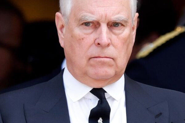 Експринца принца Ендрю звільнили з-під варти після 12 годин допиту