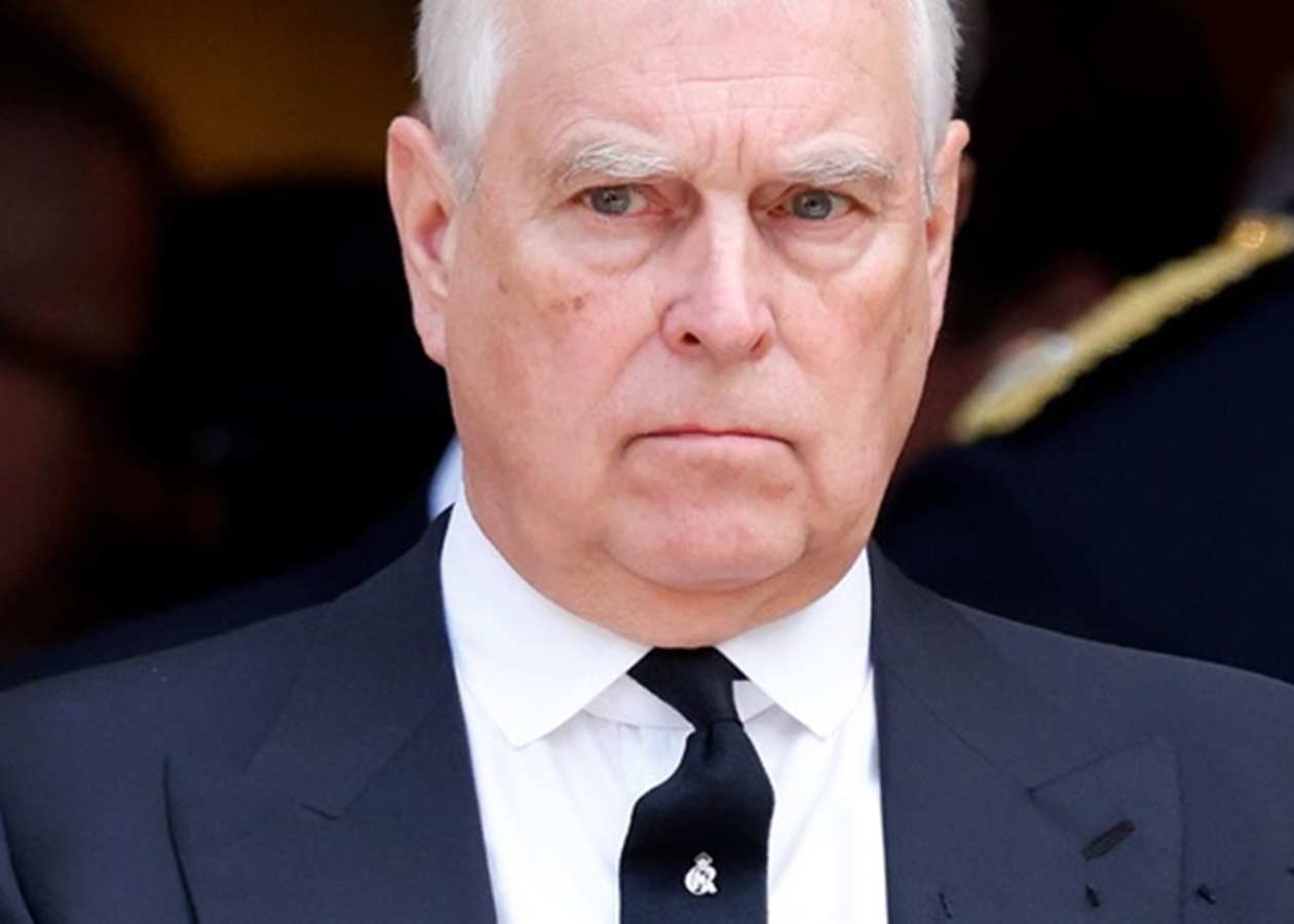 Експринца принца Ендрю звільнили з-під варти після 12 годин допиту