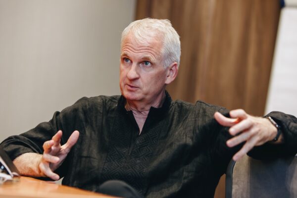 Тімоті Снайдер закликав світ припинити фінансувати війну Росії