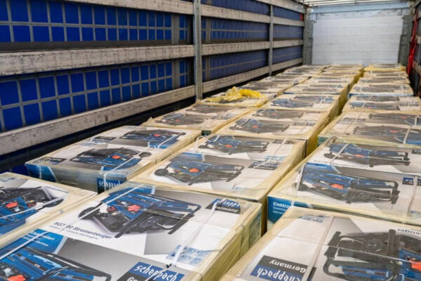 Україна отримала 300 генераторів від партнерів з SECI