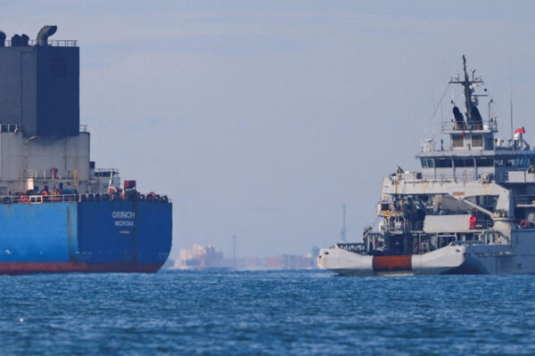 Франція відпустила "тіньовий" танкер після сплати штрафу