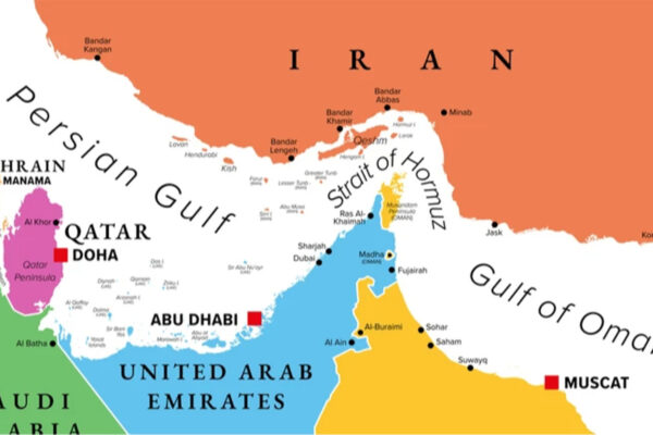 Сотні танкерів застрягли у Ормузькій протоці після її перекриття Іраном