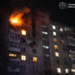 У Харкові і Запоріжжі палають багатоповерхівки