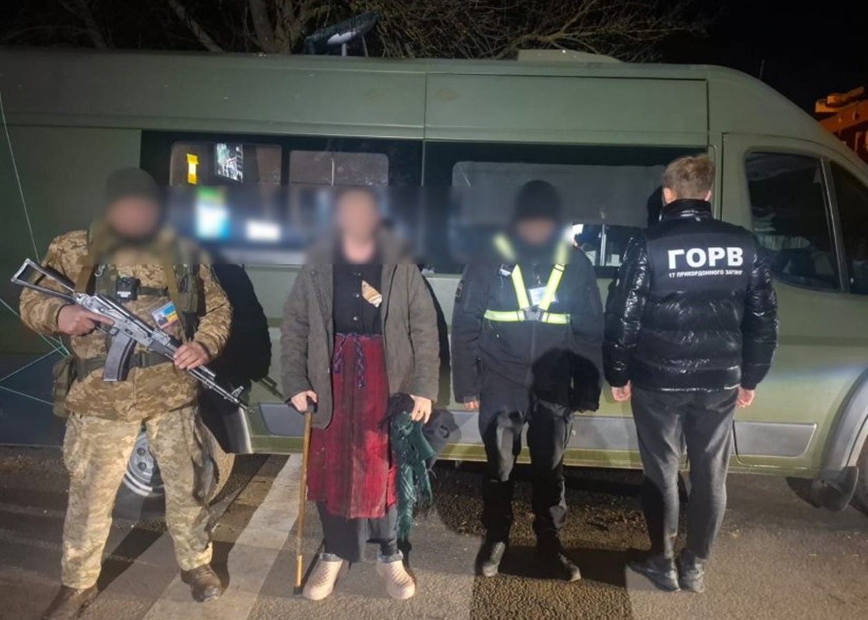 На Одещині жінка намагалась вивезти до Молдови чоловіка під виглядом бабусі