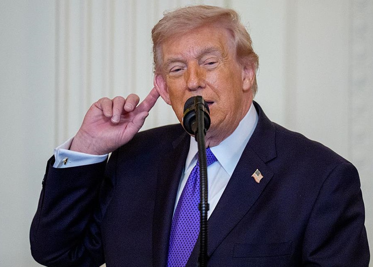 Трамп заявив про "безмежні" запаси зброї США