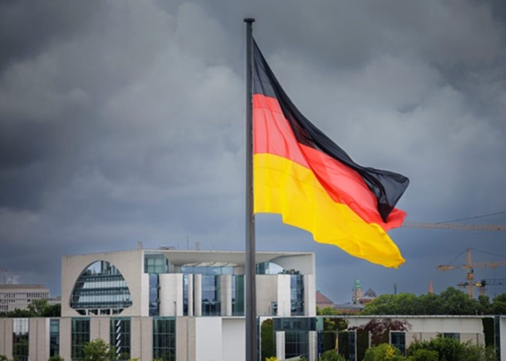 У Німеччині засудили дилера, який постачав до РФ люксові авто