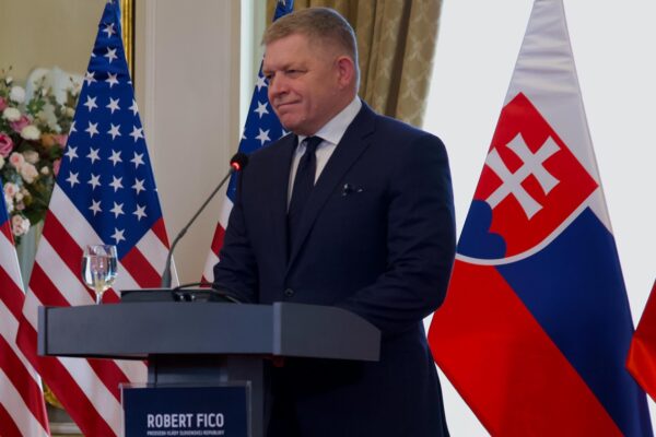 Фіцо назвав умову зустрічі з Зеленським