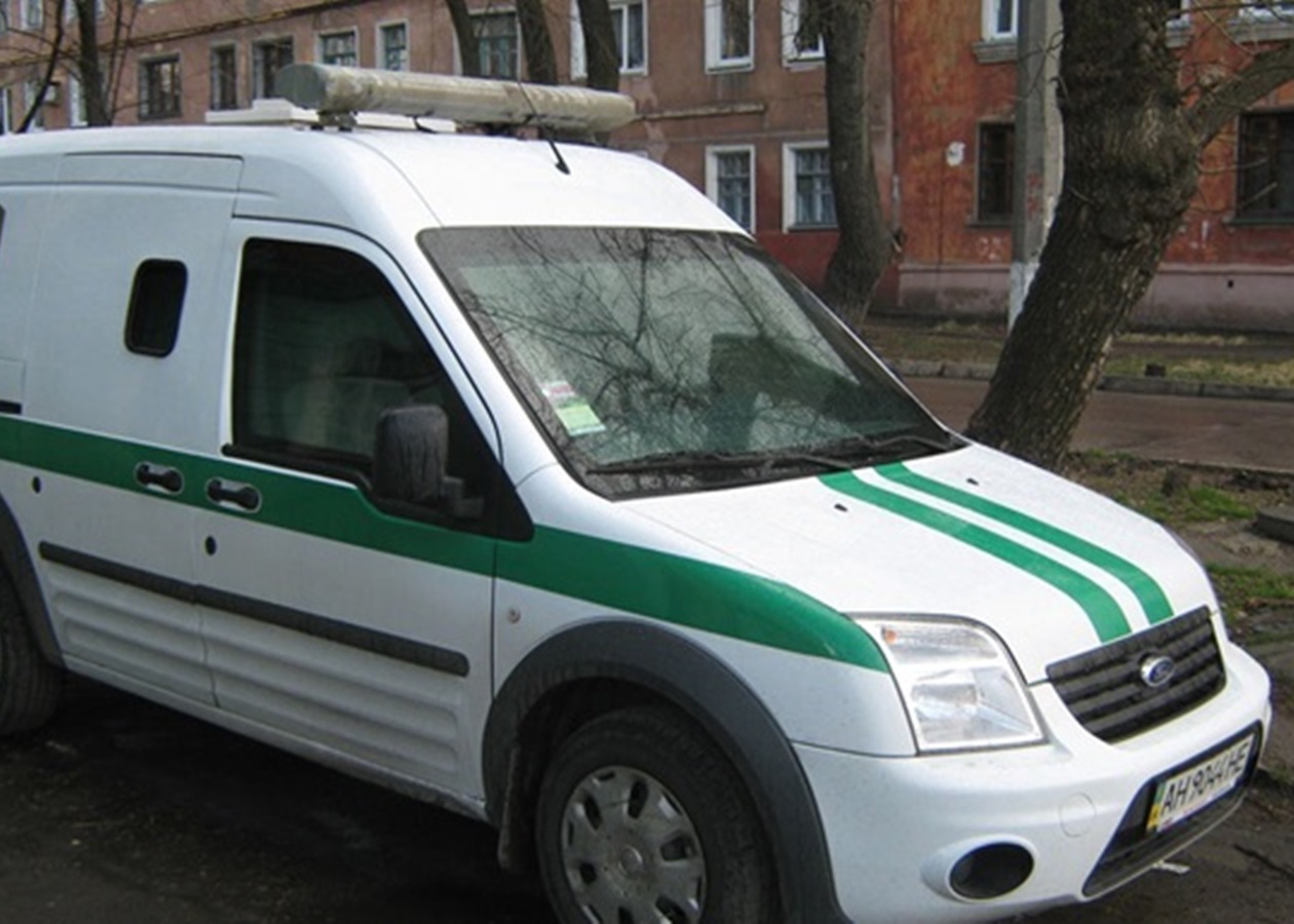 Викрадення авто Ощадбанку в Угорщині: ЗМІ дізналися, де їх сховали