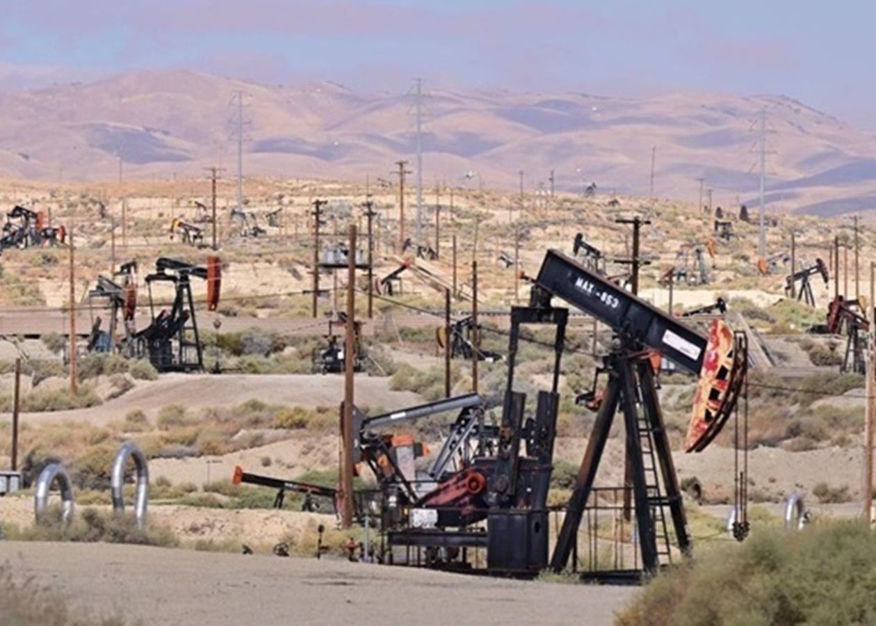 Ціна на нафту впала нижче психологічної межі